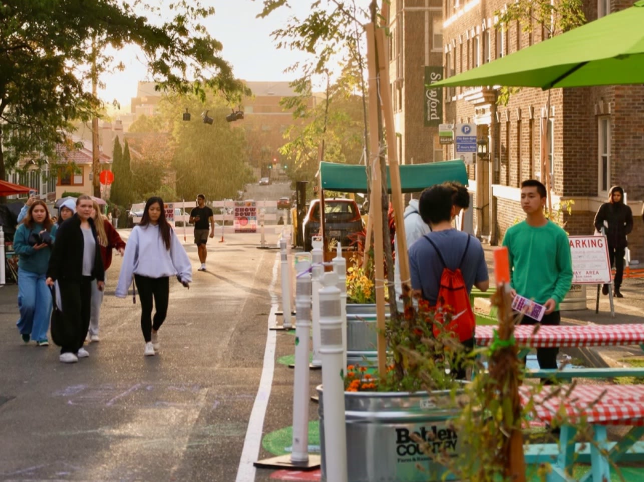 Sun setting on the Green Street