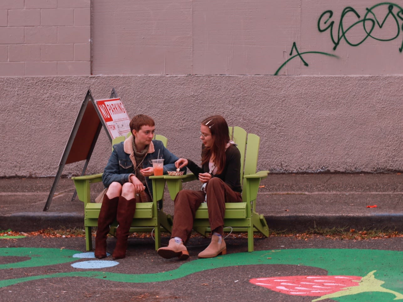 A pair in the chairs